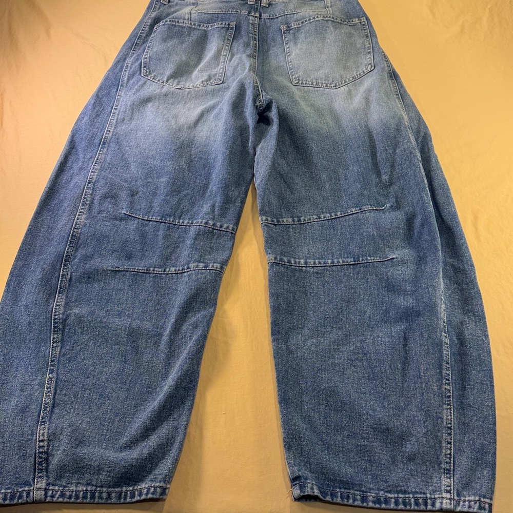 Women’s barrel leg blue denim jeans faded five pockets size 10 - Picture 8 of 10